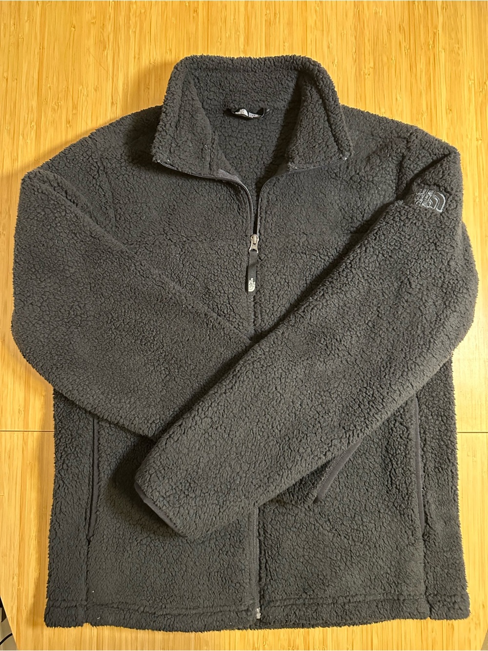 Men's North Face Black  Sherpa Fleece Zip Sweater Medium NWOT